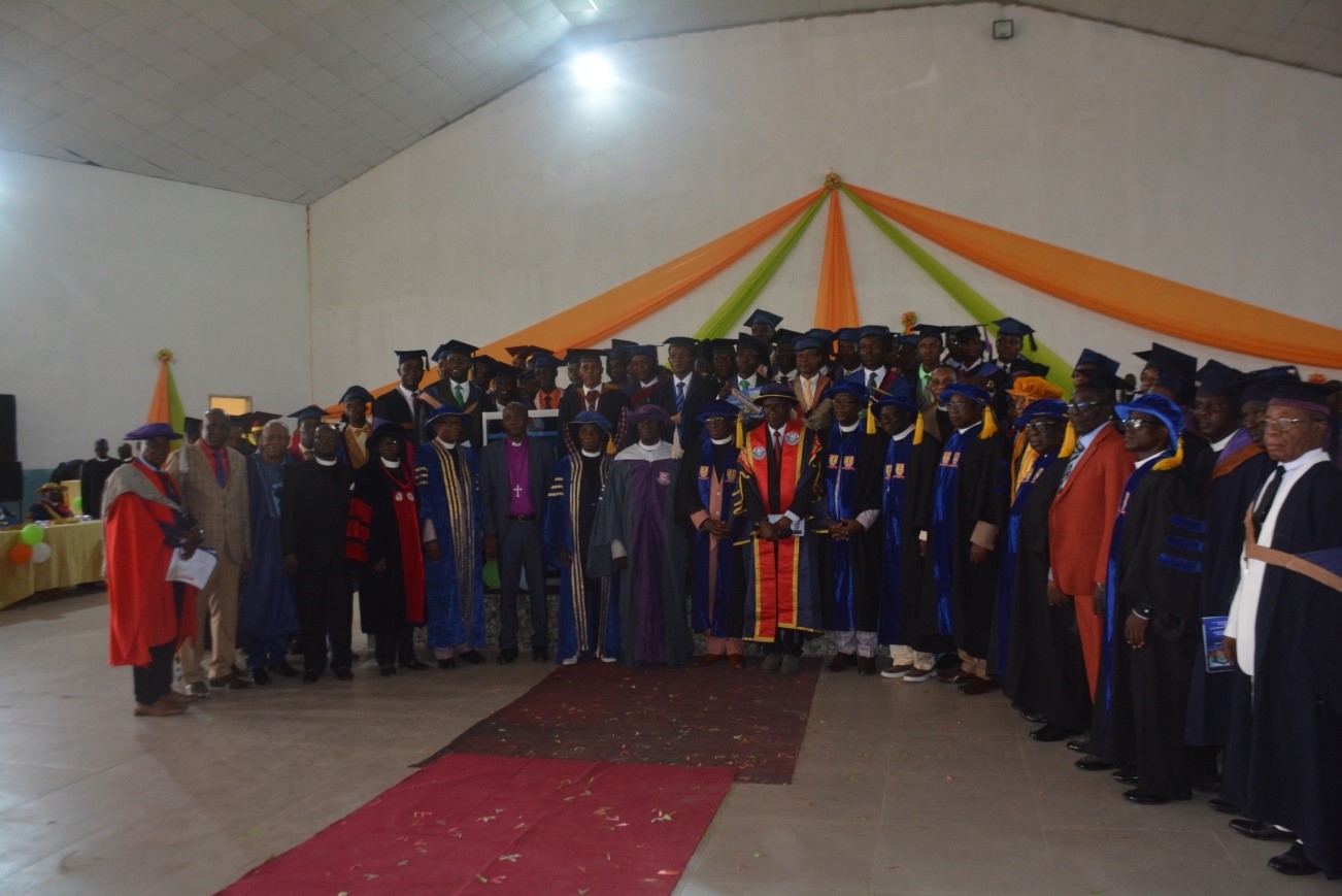 TACN LAWNA CHAIRMAN, TACN LTS MANAGEMENT STAFFS AND SOME GRADUATING STUDENTS